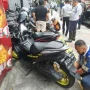 Kurir Motor di Hub Kota Depok